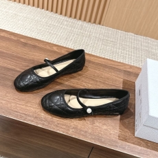 Christian Dior Low Shoes